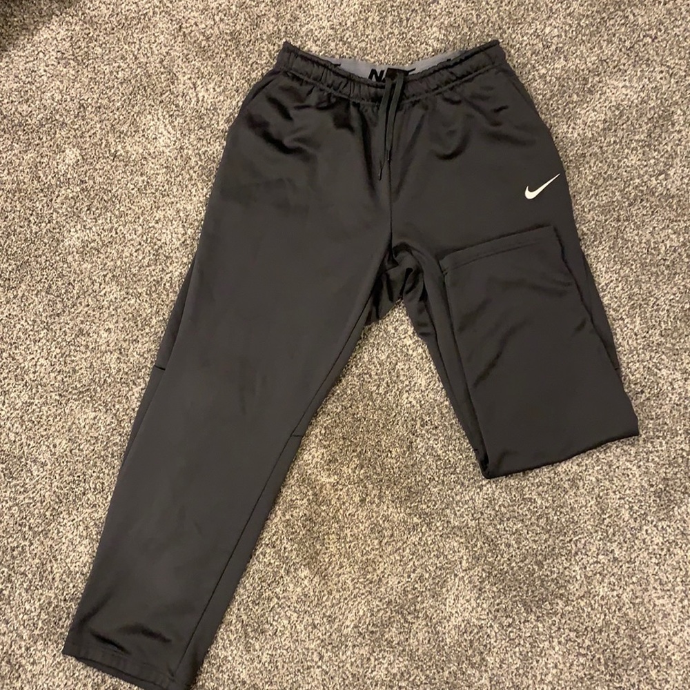 Men’s Nike Dri-fit fleece lined sweat pants